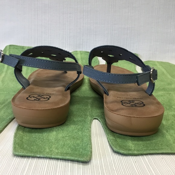 Daisy Fuentes New BlueThong Sandals - Picture 6 of 7